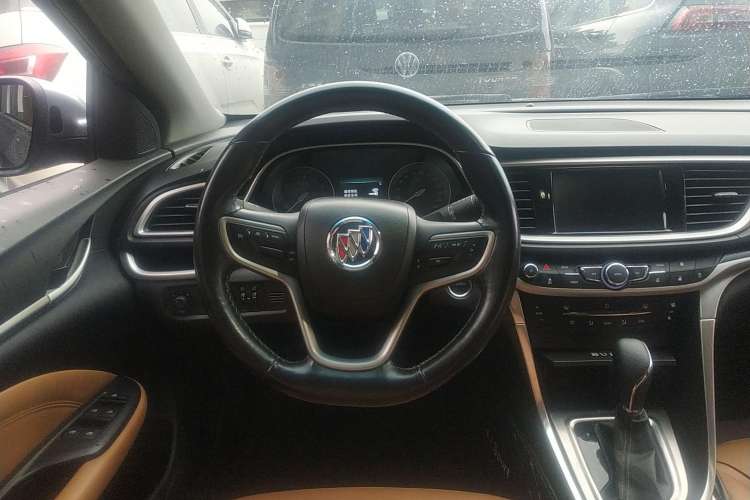 Used Buick Excelle GX 2018 18T Automatic Flagship Model Steering Wheel