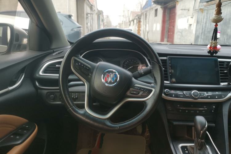 Used Buick Excelle GX 2018 18T Automatic Flagship Model Steering Wheel