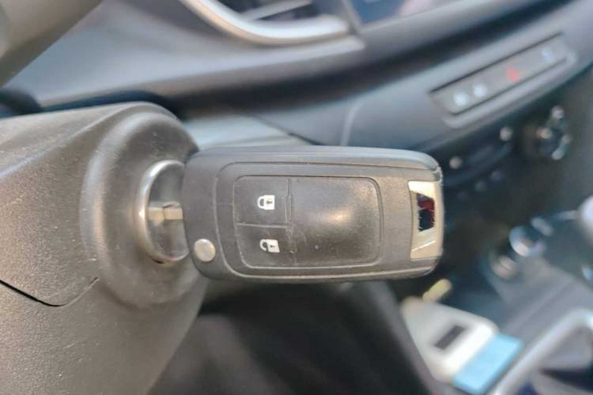 Used Buick Excelle GX 2018 18T Automatic Elite Model Vehicle Key