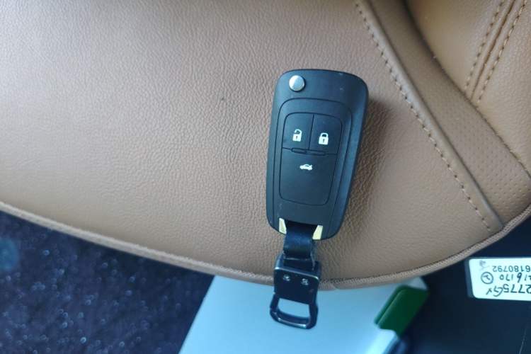 Used Buick Excelle GX 2018 18T Automatic Flagship Model Vehicle Key