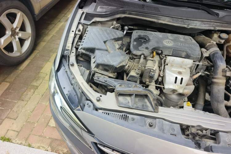 Used Buick Excelle GX 2018 18T Automatic Elite Model Engine Bay Right