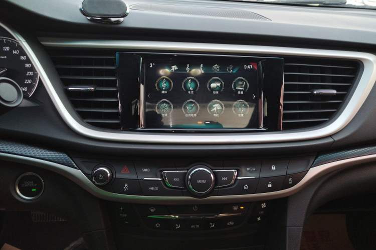 Used Buick Excelle GX 2018 18T Automatic Flagship Model Audio And AC Panel