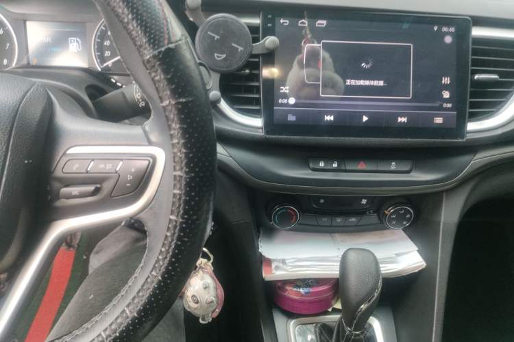 Used Buick Excelle GX 2018 18T Automatic Elite Model Audio And AC Panel