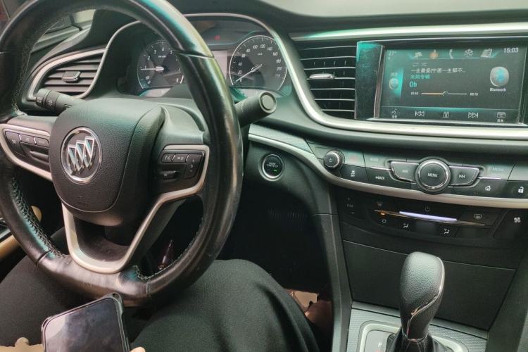 Used Buick Excelle GX 2018 18T Automatic Flagship Model Center Console