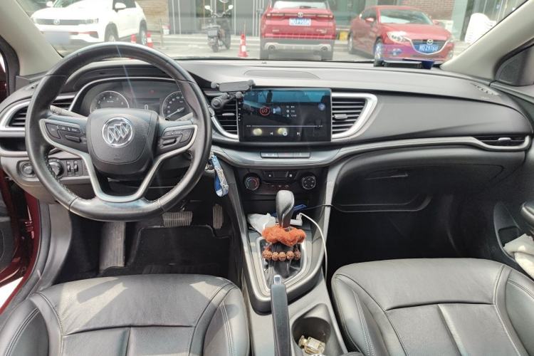 Used Buick Excelle GX 2018 18T Automatic Elite Model Center Console