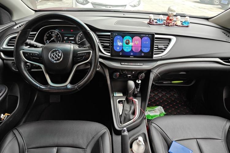 Used Buick Excelle GX 2018 18T Automatic Elite Model Center Console