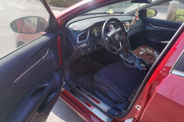 Used Buick Excelle GX 2018 18T Automatic Elite Model Driver Seat
