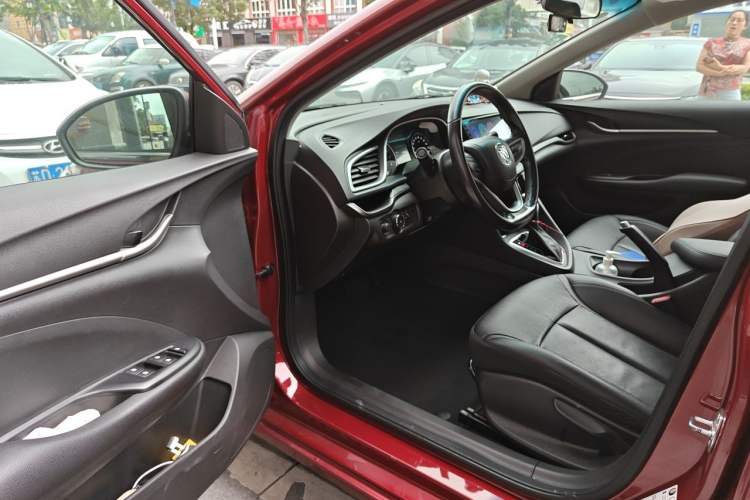 Used Buick Excelle GX 2018 18T Automatic Elite Model Driver Seat