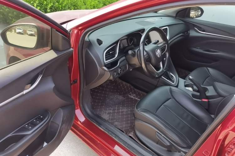 Used Buick Excelle GX 2018 18T Automatic Elite Model Driver Seat