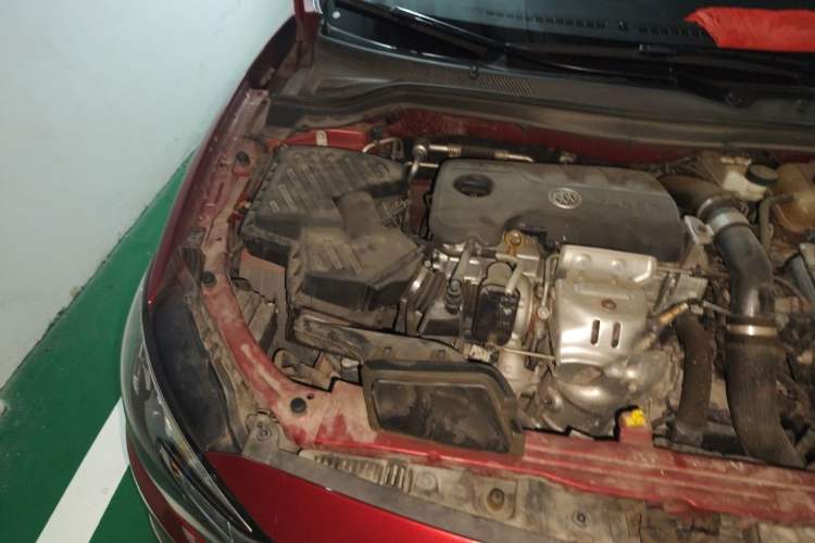 Used Buick Excelle GX 2018 18T Automatic Flagship Model Engine Bay Right