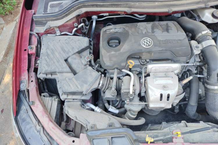 Used Buick Excelle GX 2018 18T Automatic Flagship Model Engine Bay Right