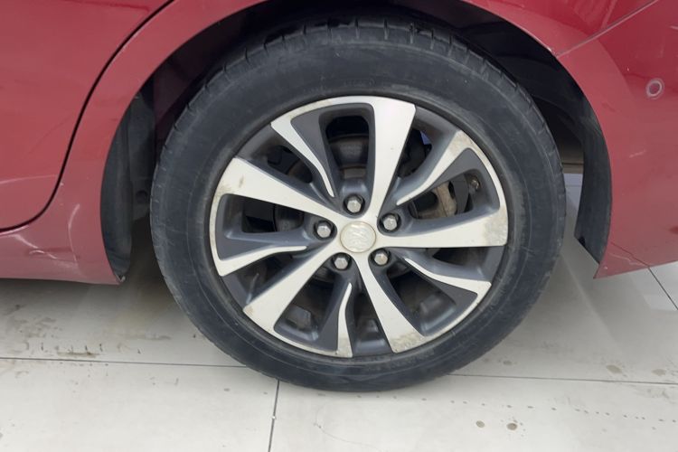 Used Buick Excelle GX 2018 18T Automatic Elite Model Exterior 3