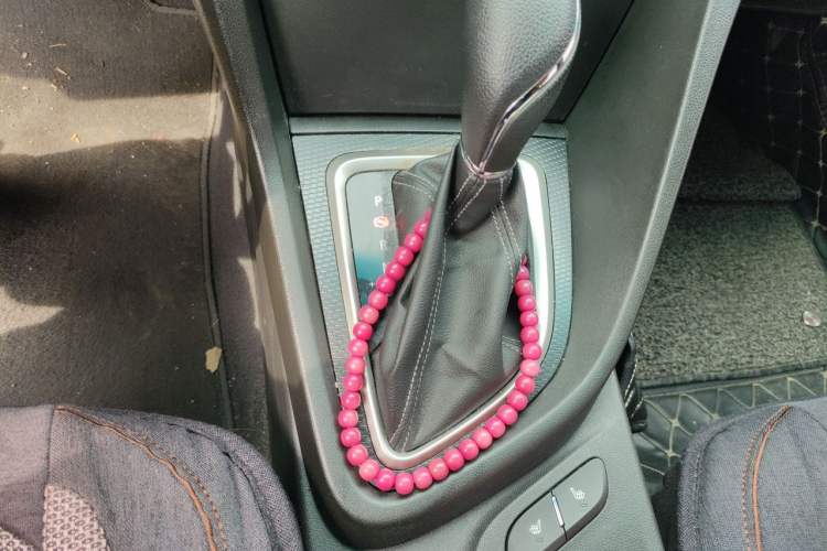 Used Buick Excelle GX 2018 18T Automatic Flagship Model Gear Lever