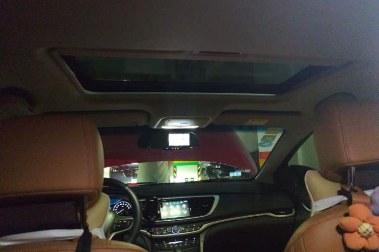 Used Buick Excelle GX 2018 18T Automatic Flagship Model Headliner