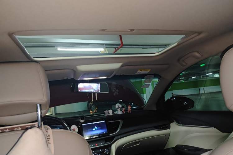 Used Buick Excelle GX 2018 15T Dual-Clutch Elite Model Headliner