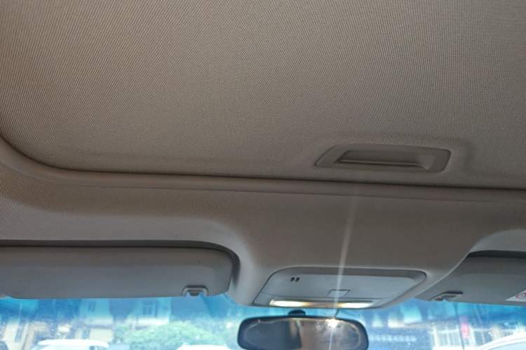 Used Buick Excelle GX 2018 18T Automatic Elite Model Headliner