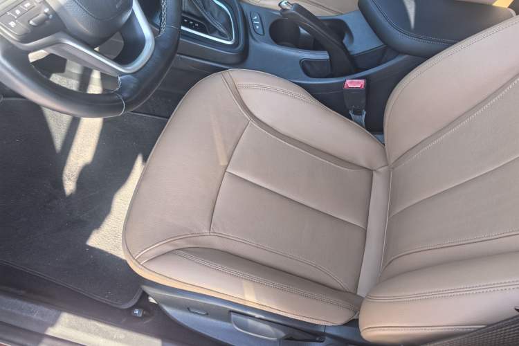 Used Buick Excelle GX 2018 18T Automatic Flagship Model Interior 5