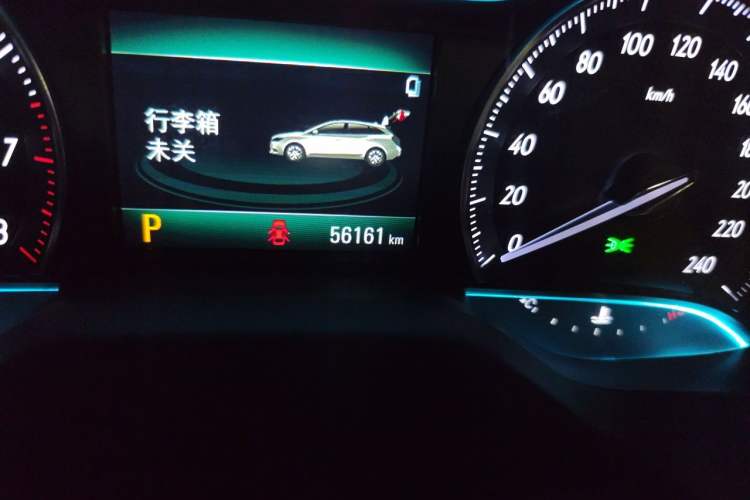 Used Buick Excelle GX 2018 18T Automatic Flagship Model Odometer Close Up