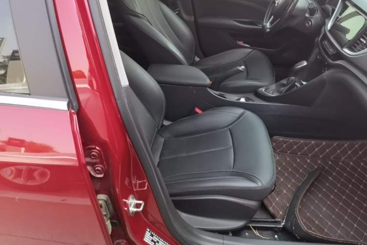 Used Buick Excelle GX 2018 18T Automatic Elite Model Right Front Seat