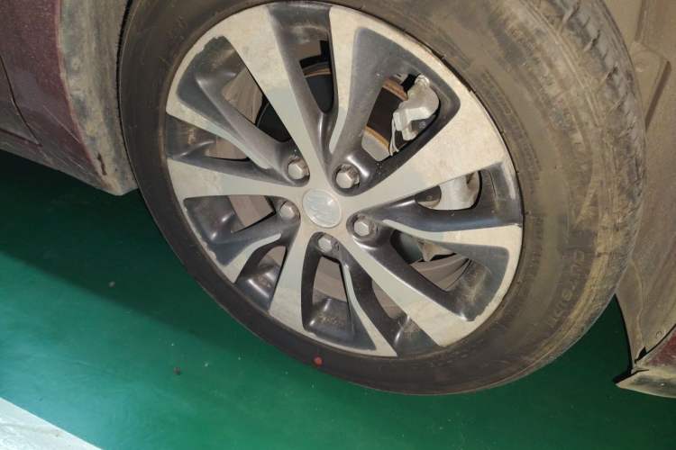 Used Buick Excelle GX 2018 18T Automatic Flagship Model Right Front Wheel Hub
