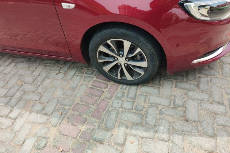 Used Buick Excelle GX 2018 18T Automatic Flagship Model Right Front Wheel Hub