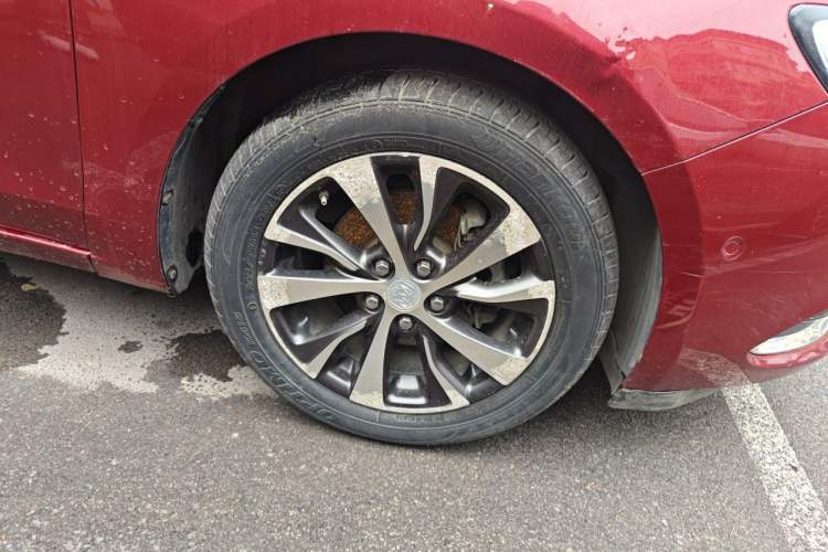 Used Buick Excelle GX 2018 18T Automatic Elite Model Right Front Wheel Hub