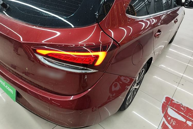 Used Buick Excelle GX 2018 18T Automatic Elite Model Right Rear Taillight