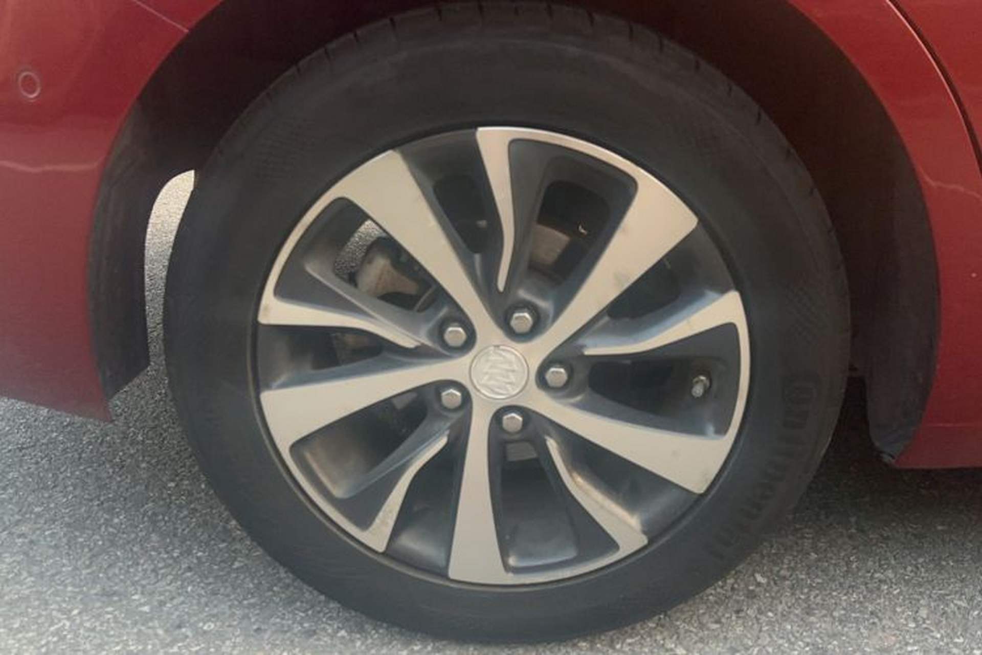 Used Buick Excelle GX 2018 18T Automatic Elite Model Right Rear Wheel Hub