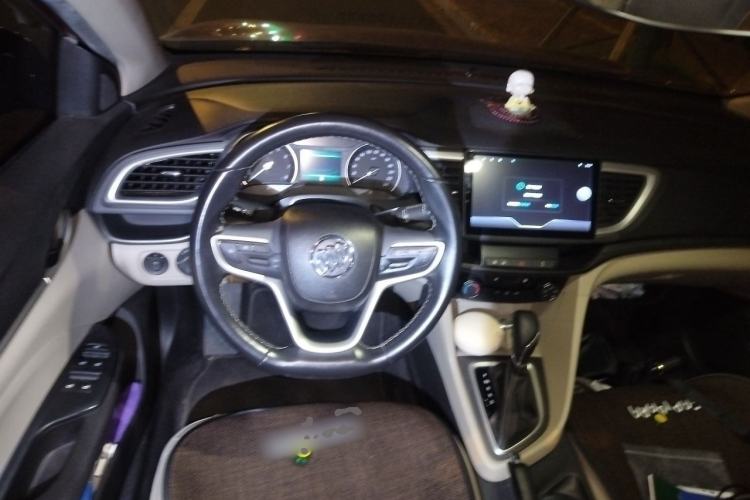Used Buick Excelle GX 2018 15T Dual-Clutch Elite Model Steering Wheel