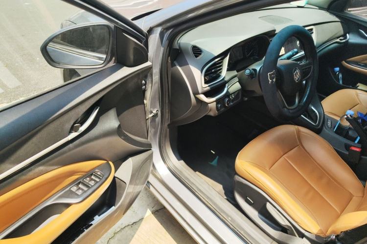 Used Buick Excelle GX 2018 18T Automatic Flagship Model Driver Seat