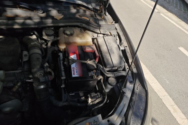 Used Buick Excelle GX 2018 18T Automatic Flagship Model Engine Bay Left