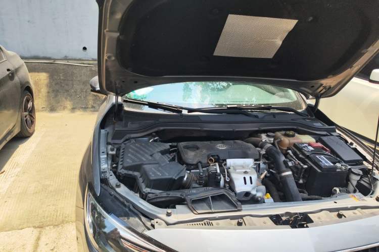Used Buick Excelle GX 2018 18T Automatic Flagship Model Engine Bay Right