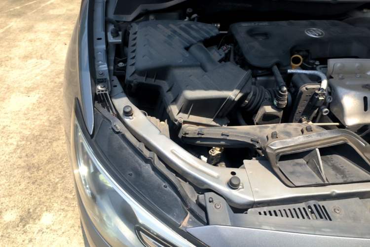Used Buick Excelle GX 2018 18T Automatic Flagship Model Engine Bay Right