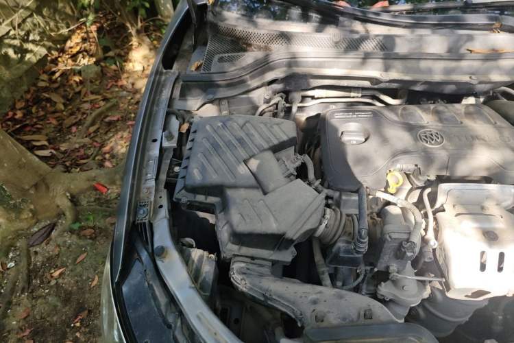 Used Buick Excelle GX 2018 18T Automatic Flagship Model Engine Bay Right