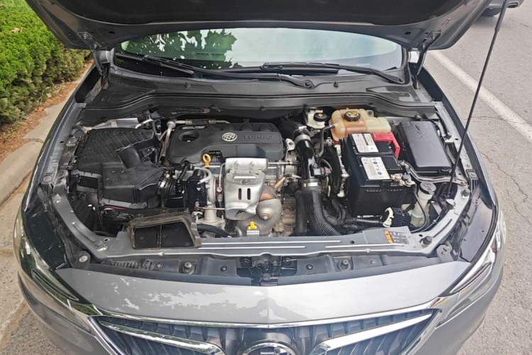 Used Buick Excelle GX 2018 18T Automatic Flagship Model Engine Bay