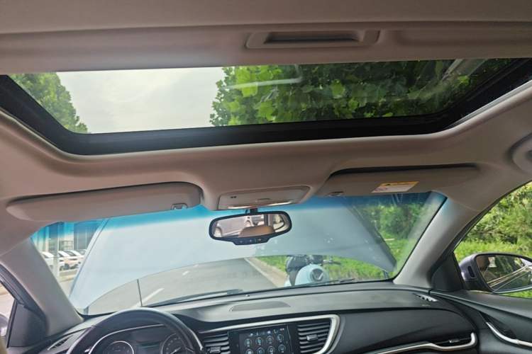 Used Buick Excelle GX 2018 18T Automatic Flagship Model Headliner