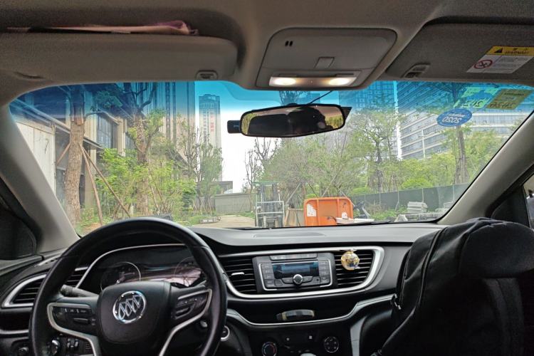 Used Buick Excelle GX 2018 18T Automatic Elite Model Headliner
