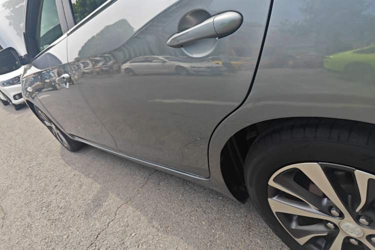 Used Buick Excelle GX 2018 18T Automatic Flagship Model Left Side Sill