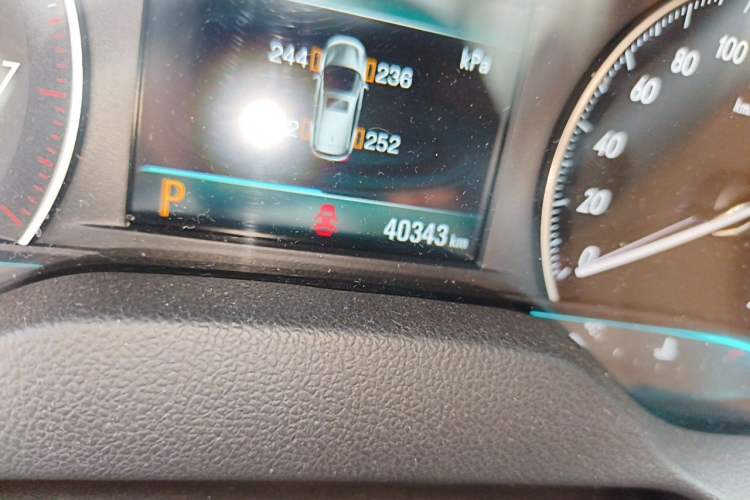 Used Buick Excelle GX 2018 18T Automatic Flagship Model Odometer Close Up