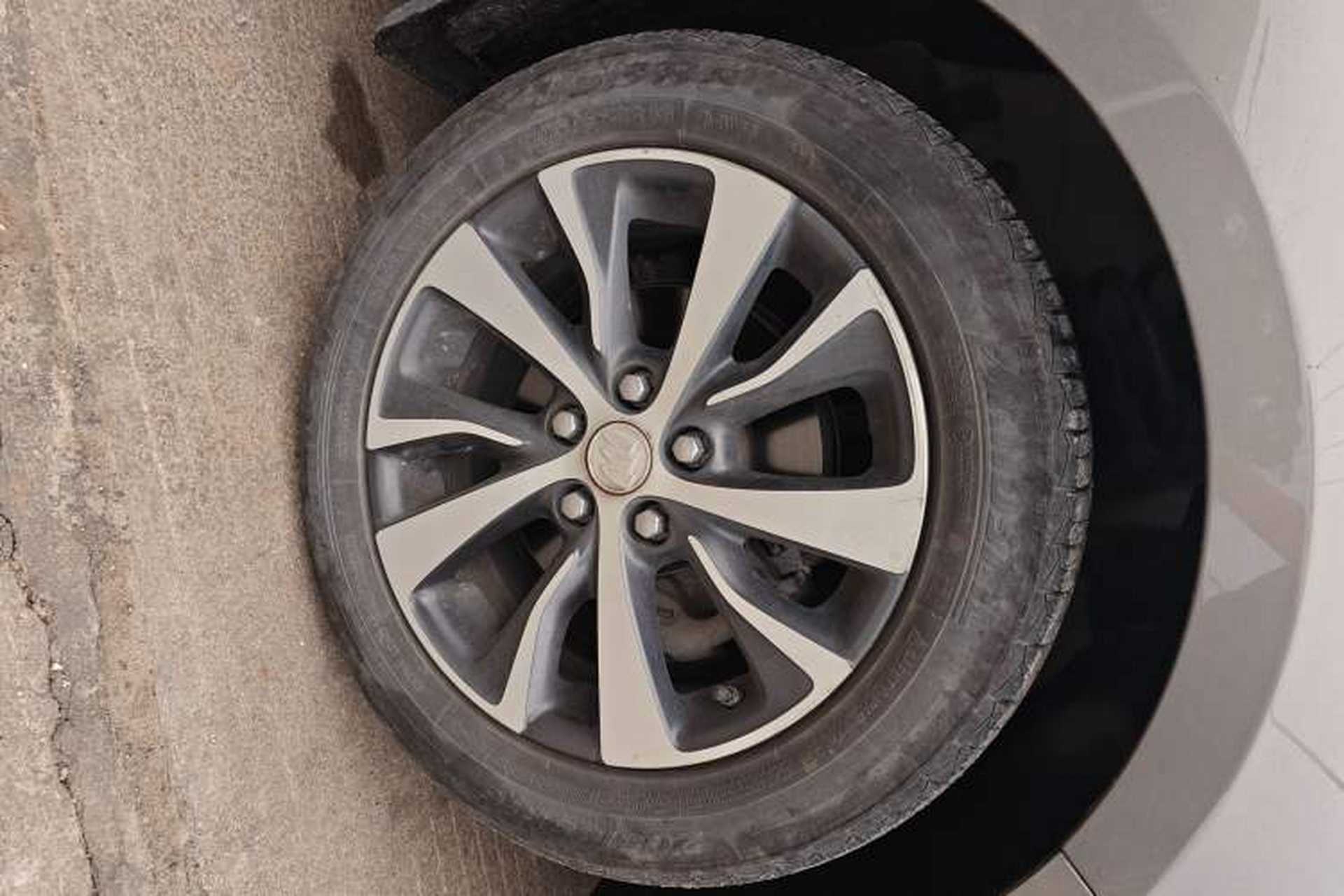 Used Buick Excelle GX 2018 18T Automatic Elite Model Right Front Wheel Hub