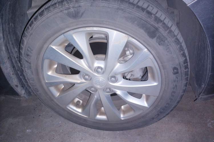 Used Buick Excelle GX 2018 15T Dual-Clutch Elite Model Right Front Wheel Hub