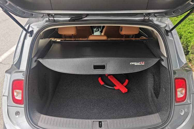 Used Buick Excelle GX 2018 18T Automatic Flagship Model Trunk