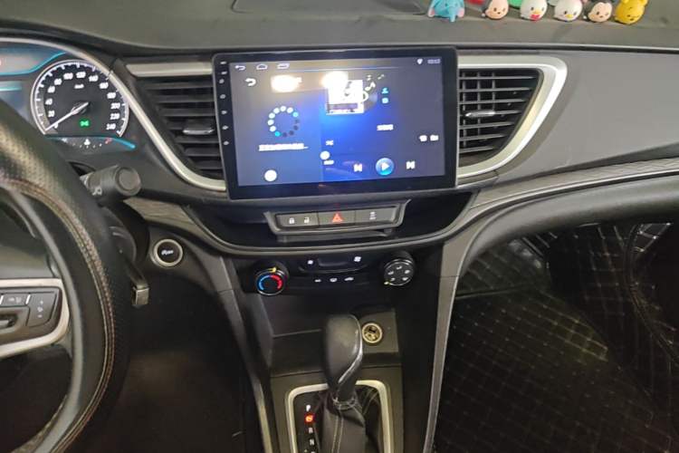 Used Buick Excelle GX 2018 18T Automatic Elite Model Audio And AC Panel