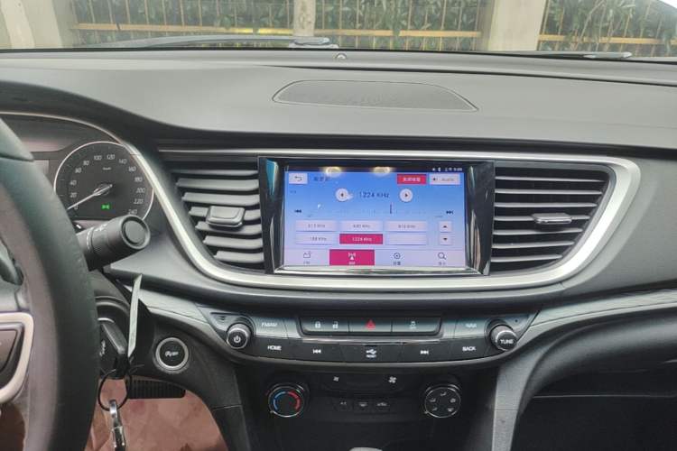 Used Buick Excelle GX 2018 18T Automatic Elite Model Audio And AC Panel
