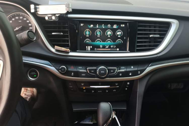 Used Buick Excelle GX 2018 18T Automatic Flagship Model Audio And AC Panel