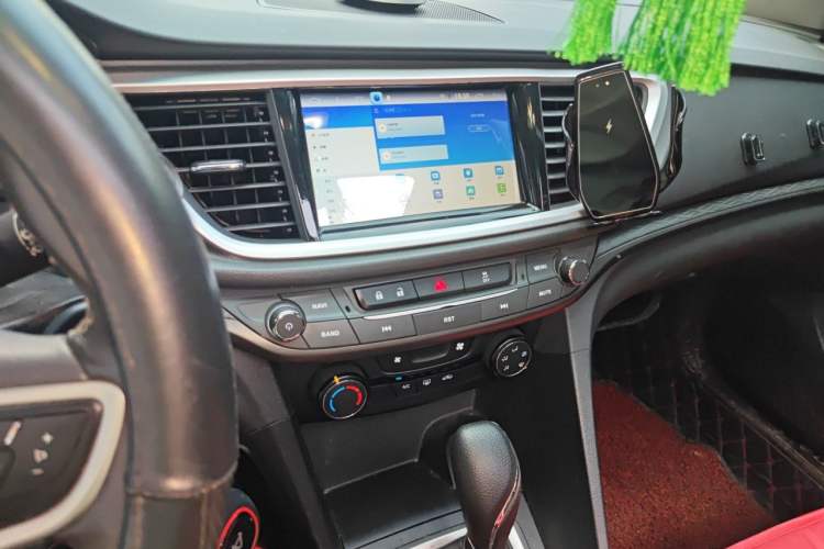 Used Buick Excelle GX 2018 18T Automatic Elite Model Audio And AC Panel
