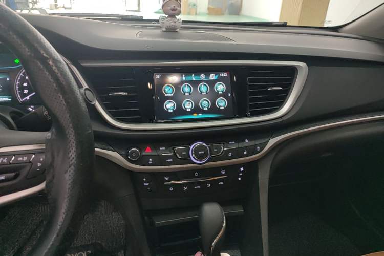 Used Buick Excelle GX 2018 18T Automatic Flagship Model Audio And AC Panel