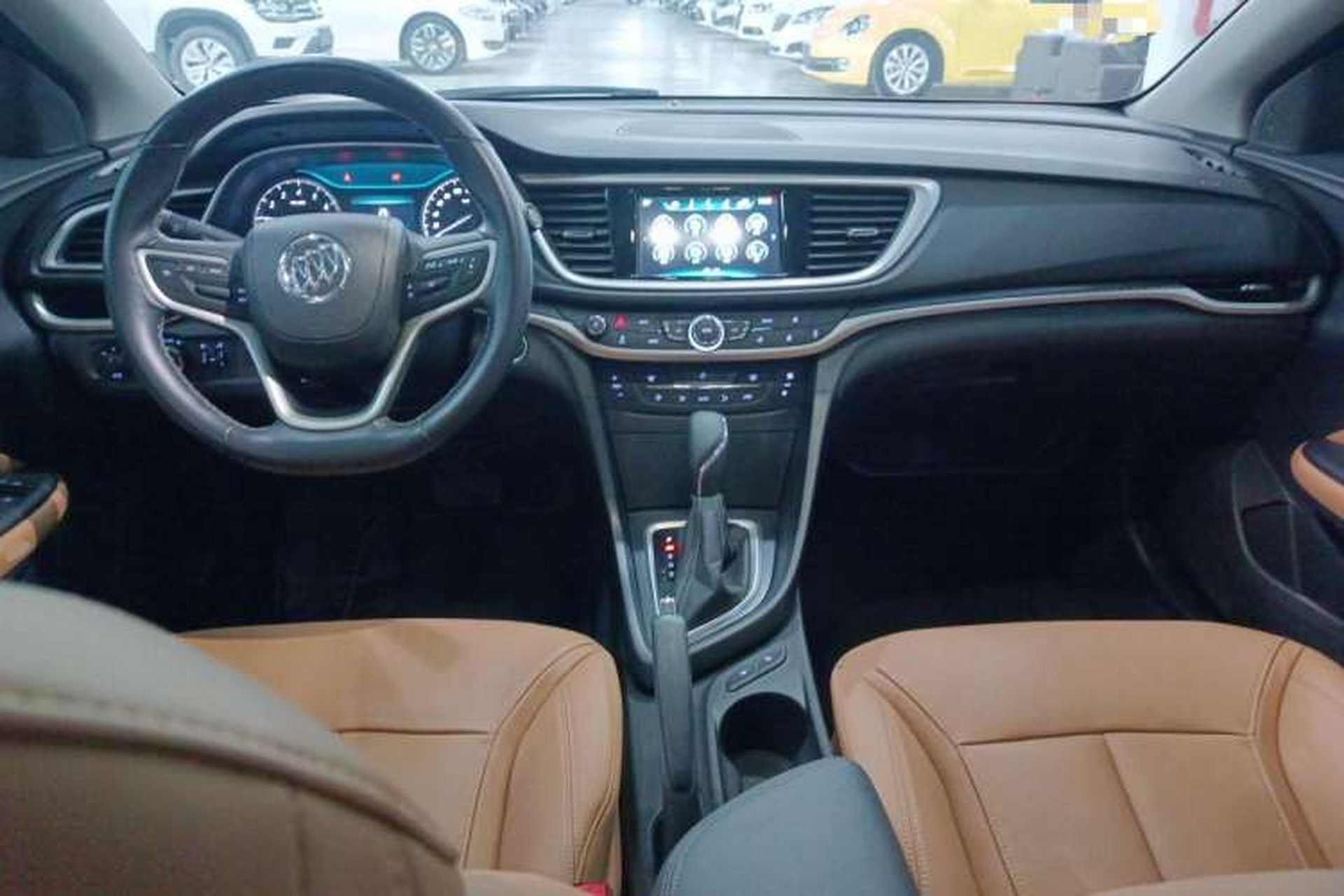 Used Buick Excelle GX 2018 18T Automatic Flagship Model Center Console