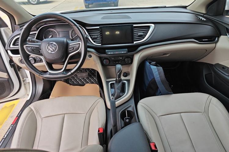 Used Buick Excelle GX 2018 15T Dual-Clutch Elite Model Center Console