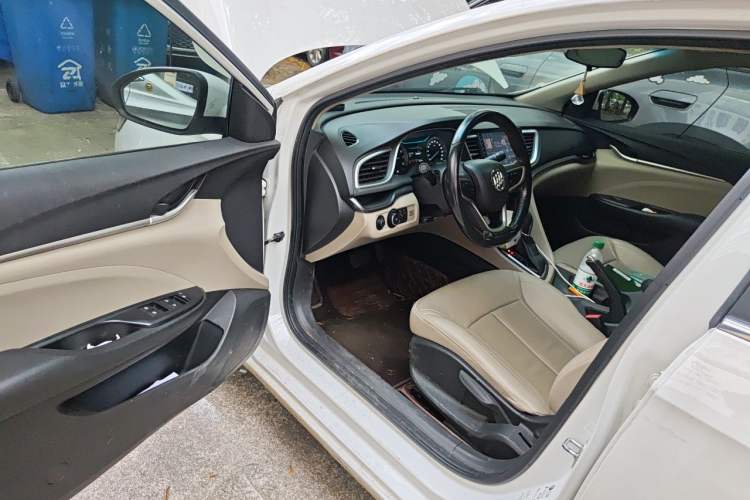Used Buick Excelle GX 2018 15T Dual-Clutch Elite Model Driver Seat